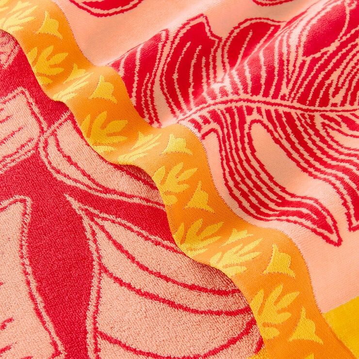 Oversized 100% Cotton Pink Parrot Beach Towel Oversized 100% Cotton Pink Parrot Beach Towel