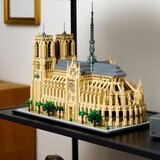 LEGO Architecture Notre Dame - Model 21061 (+18 Years)