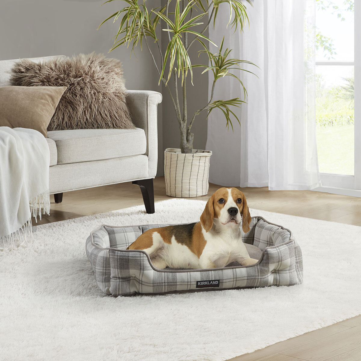 Kirkland Signature Tufted Cuddler Pet Bed 30