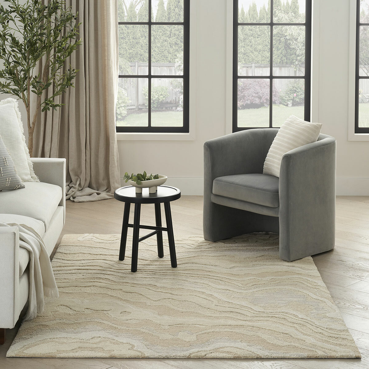 Nourison Graceful Beige Rug in 2 Sizes