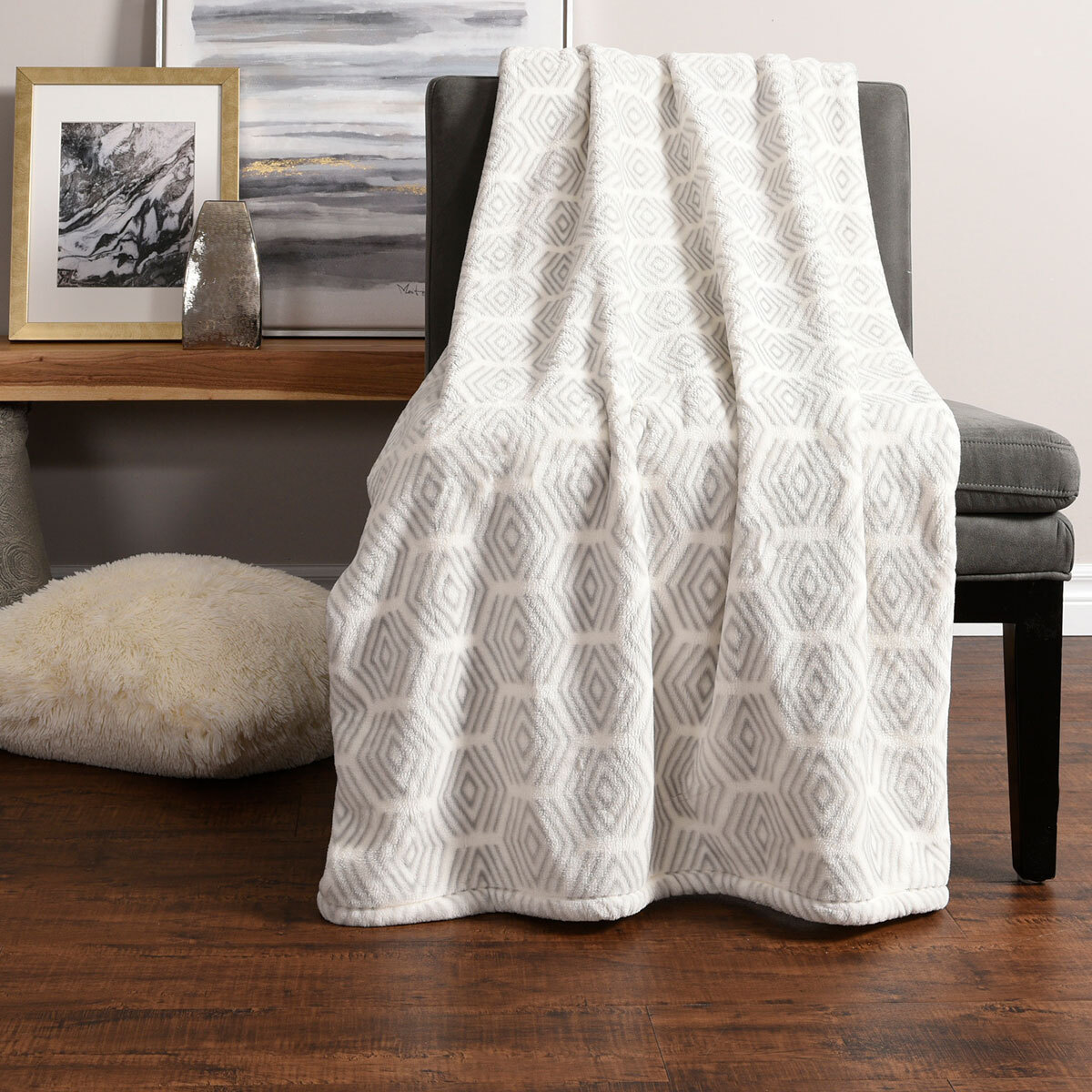 Life Comfort Urban Plush Throw in White Geometric, 152 x 177 cm Costco UK