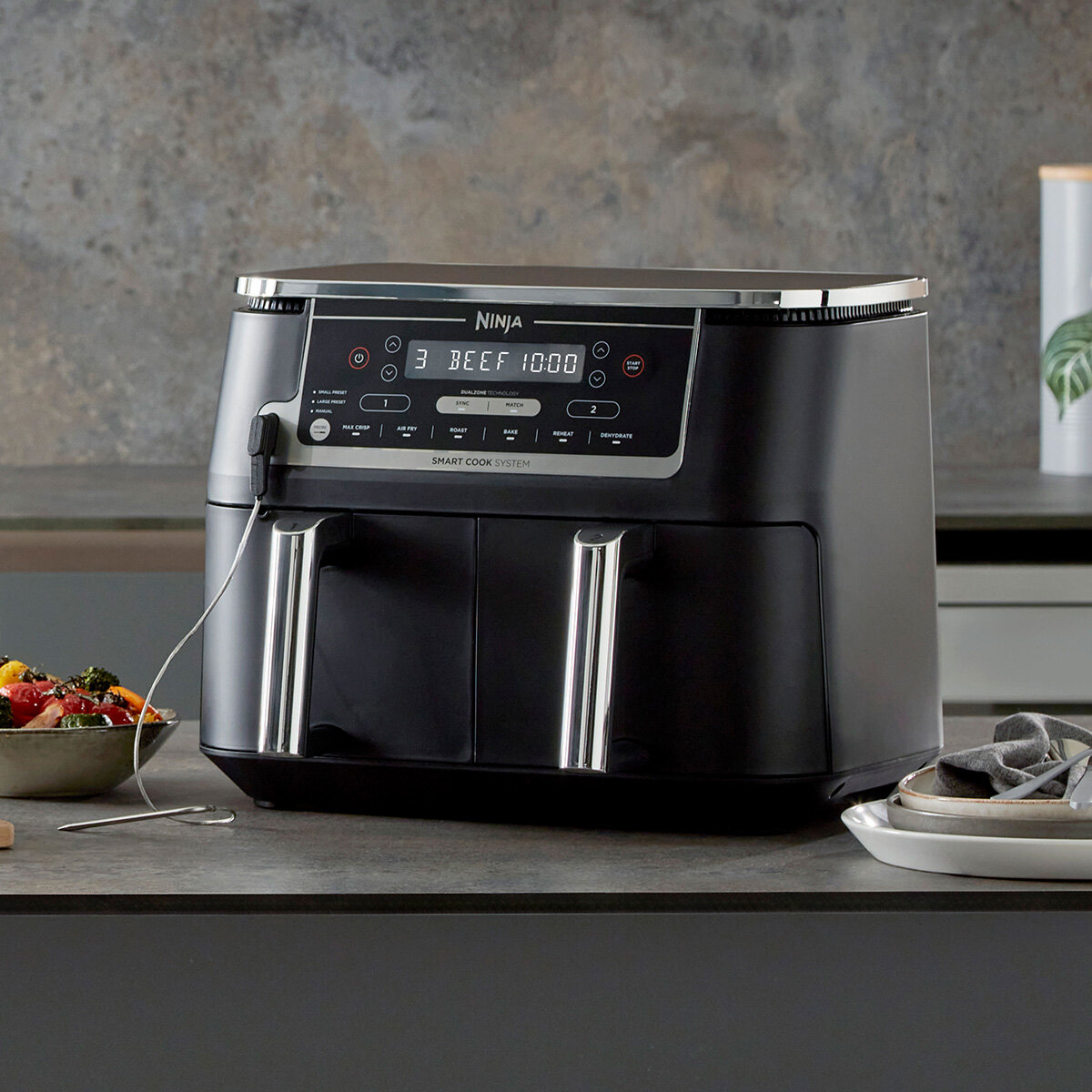 Lifestyle image of air fryer on kitchen countertop Lifestyle image of air fryer on kitchen countertop