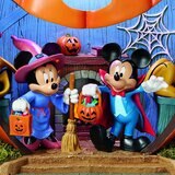 16 inches ( 40.6 cm ) LED Disney Pumpkin House
