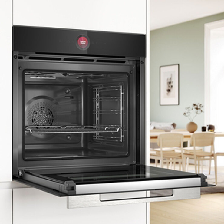 Bosch Series 8 HBG7741B1B Single Oven, A+ Rated in Black