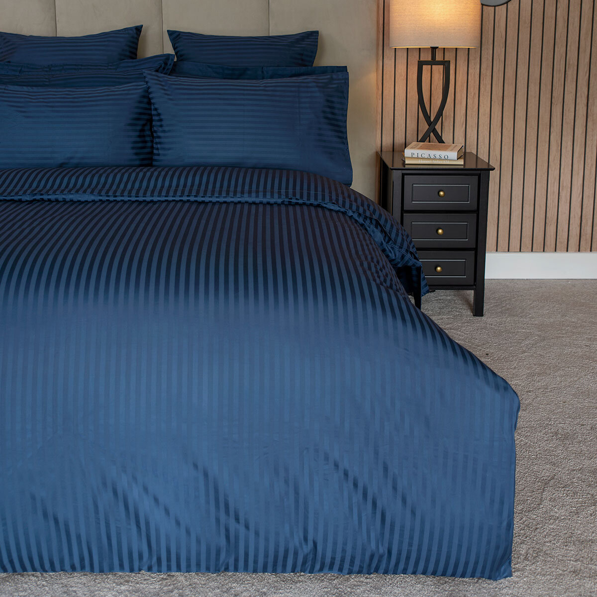 Belledorm 540 Thread Count Cotton 3 Piece Bed Set, King in Navy