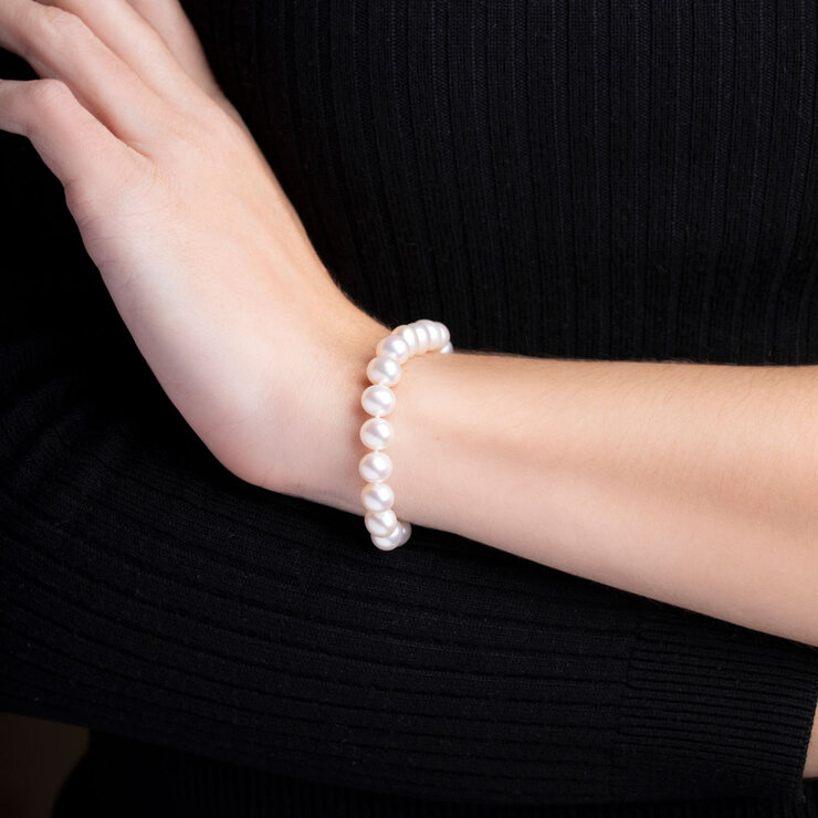 7.5-8mm Cultured Freshwater White Pearl Bolo Bracelet, 18ct Yellow Gold 7.5-8mm Cultured Freshwater White Pearl Bolo Bracelet, 18ct Yellow Gold