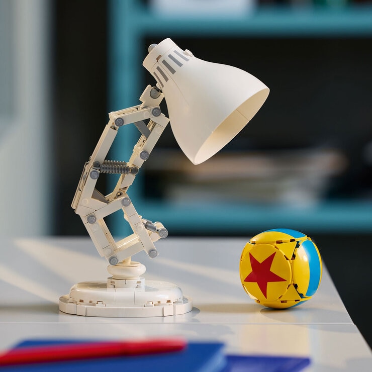 LEGO Disney Pixar Lamp - Model 21357 (18+ Years)