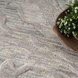 Nourison Graceful Rug in Grey, 160 x 221 cm