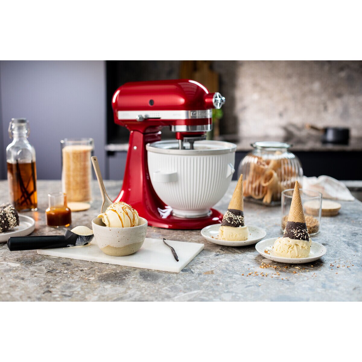 KitchenAid Artisan Stand Mixer 4.8L in Candy Apple SM175, 5KSM175PSBCA