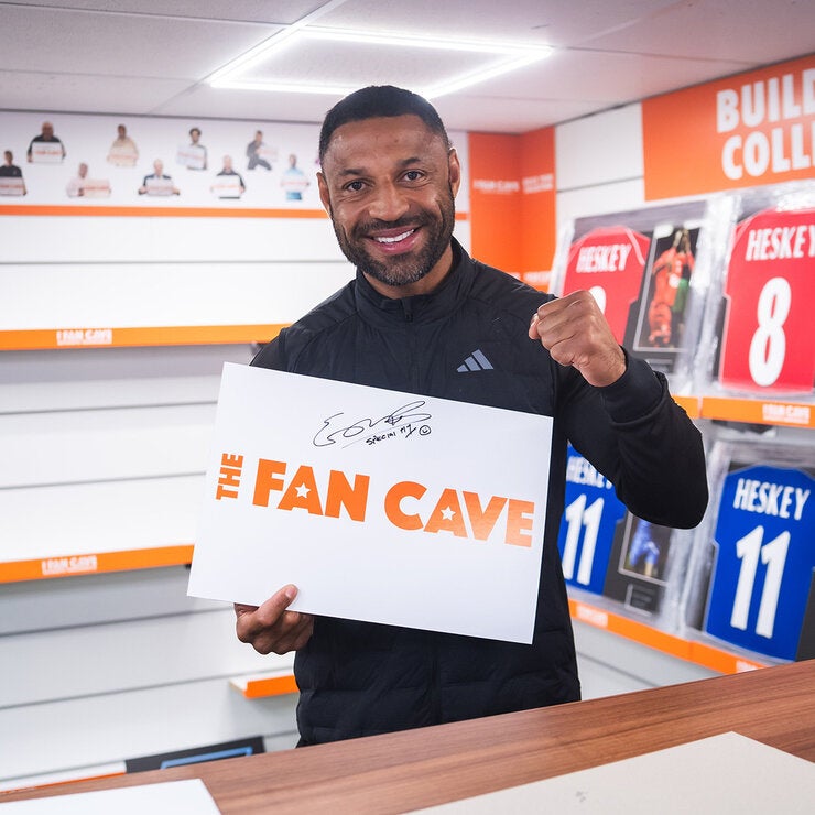 Kell Brook Signing Kell Brook Signing