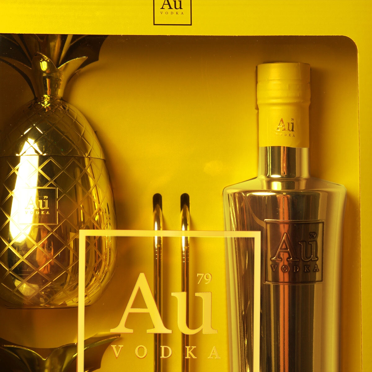 Au Vodka Pineapple Gift Pack, 70cl