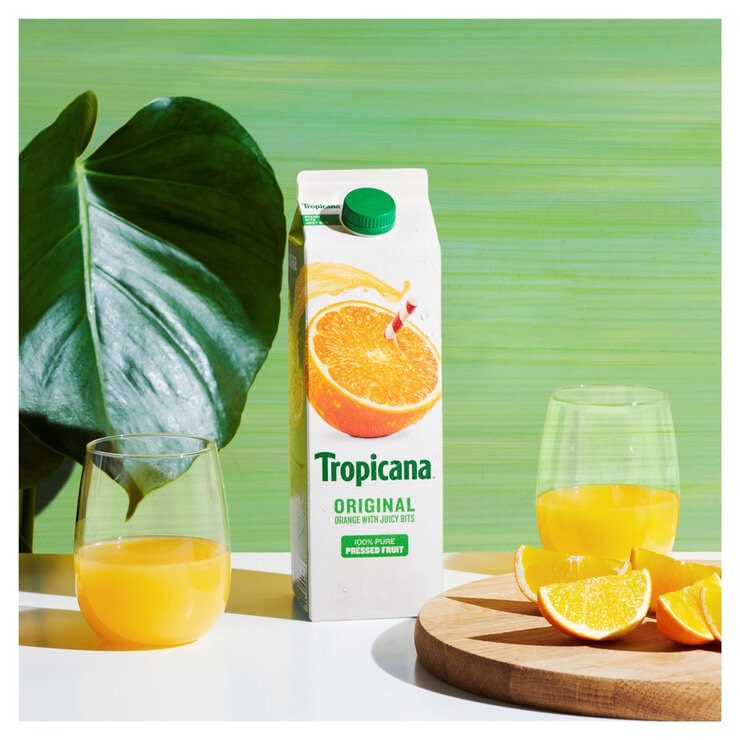 Tropicana Original Orange Juice With Bits, 4 x 900ml Tropicana Original Orange Juice With Bits, 4 x 900ml