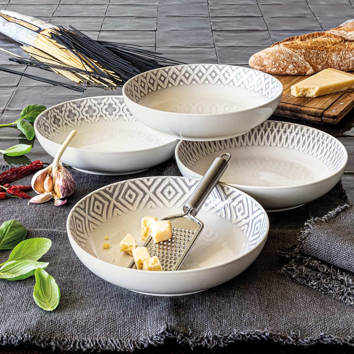 Over & Back Elegance Stoneware Bowl, 4 Piece Set
