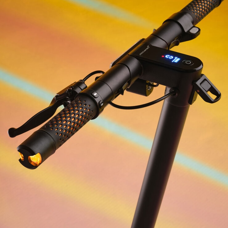 Pure Advance xMcLaren In Black