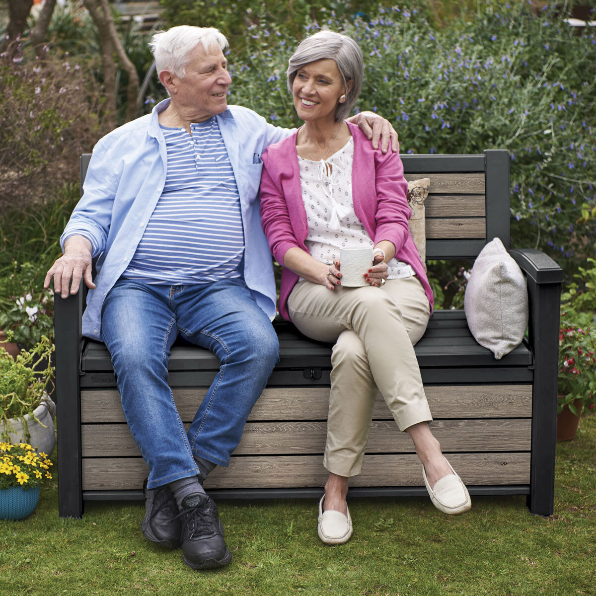 Keter Ashwood 227 Litre (60 Gallon) Storage Bench