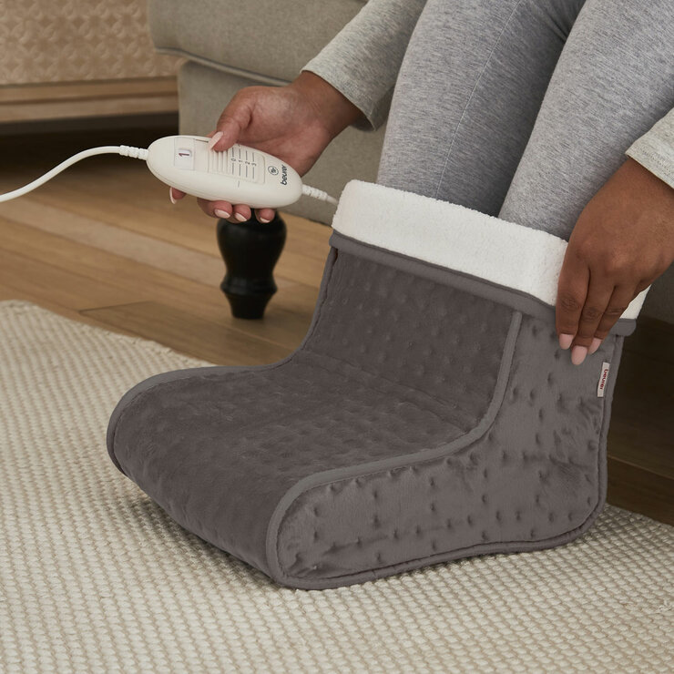 Beurer FW20 Cosy Electric Heated Foot Warmer in 2 Colours Beurer FW20 Cosy Electric Heated Foot Warmer in 2 Colours
