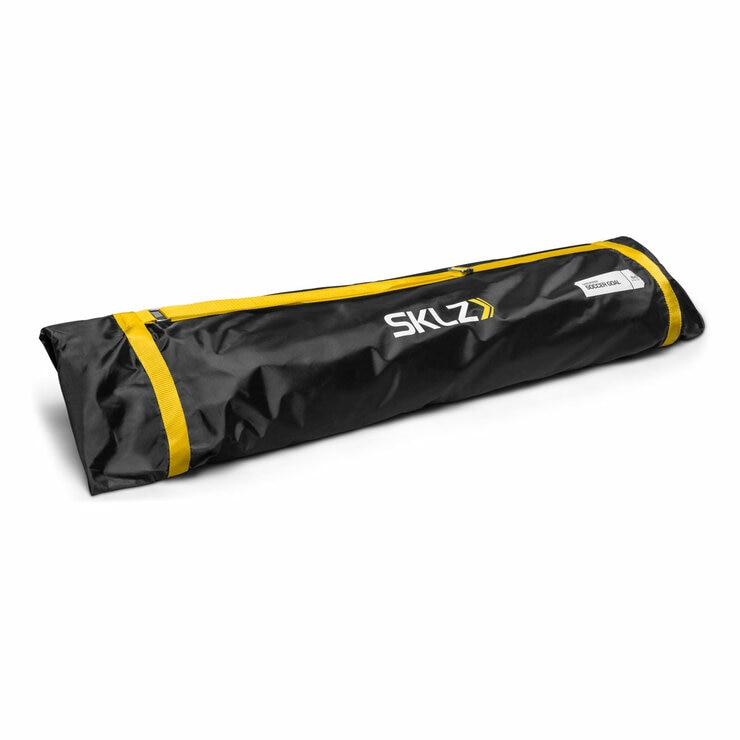 Studio image of the goal in the carry bag
