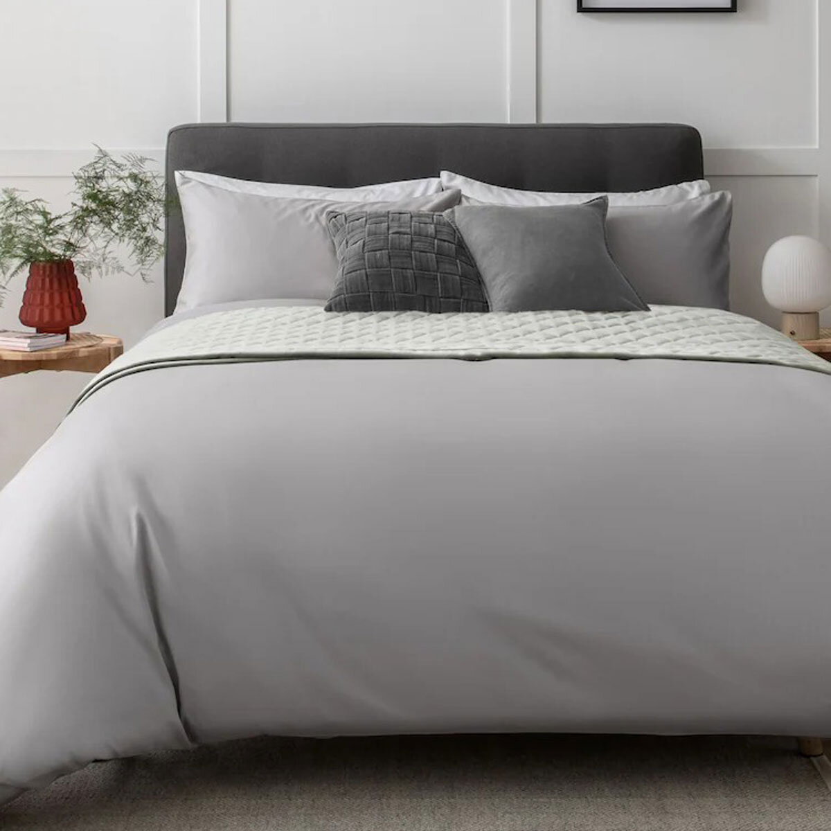 Boutique Living 400 Thread Count Egyptian Cotton 6 Piece Bed Set in 2 colours, King