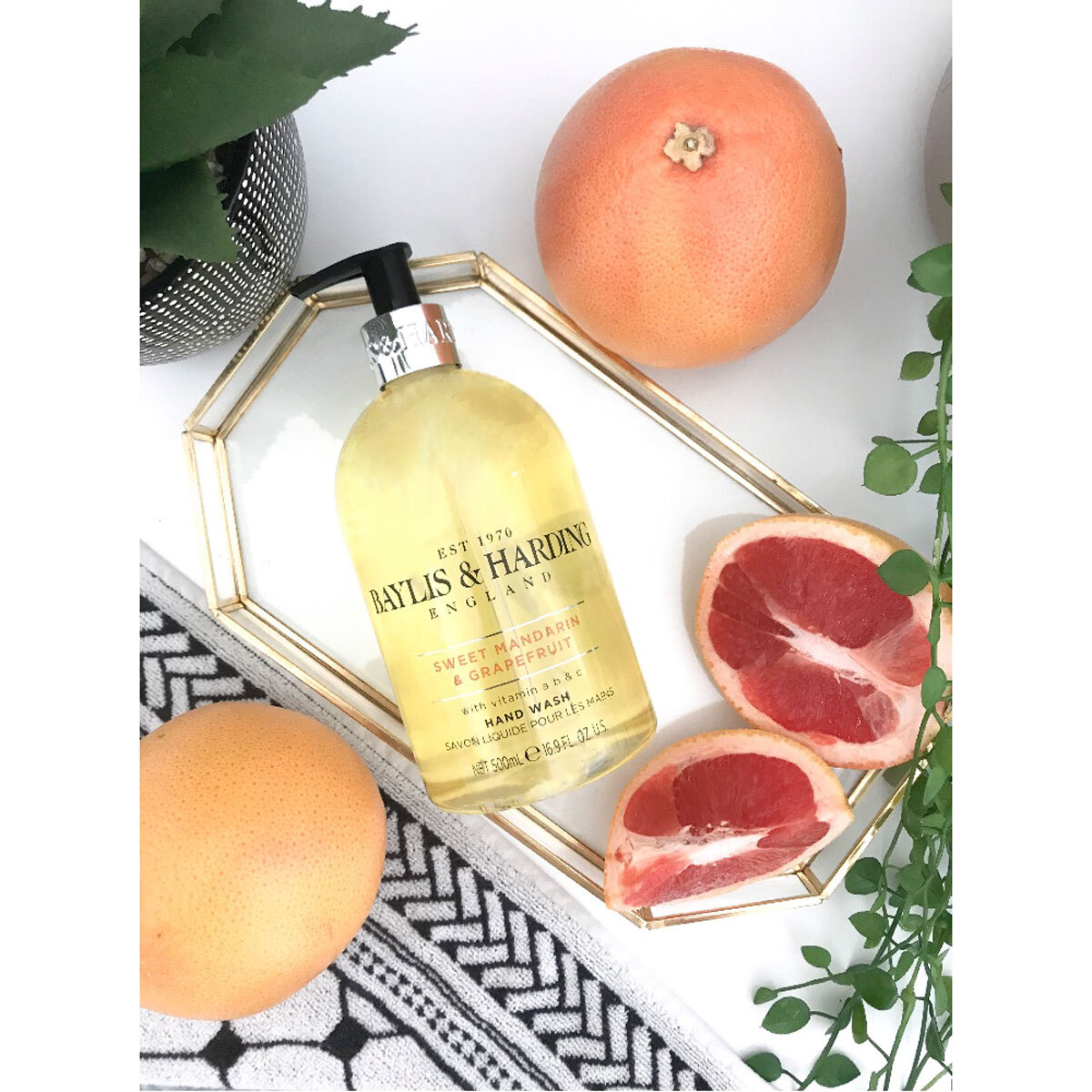 Baylis & Harding Sweet Mandarin & Grapefruit Hand Wash, 4 x 500ml