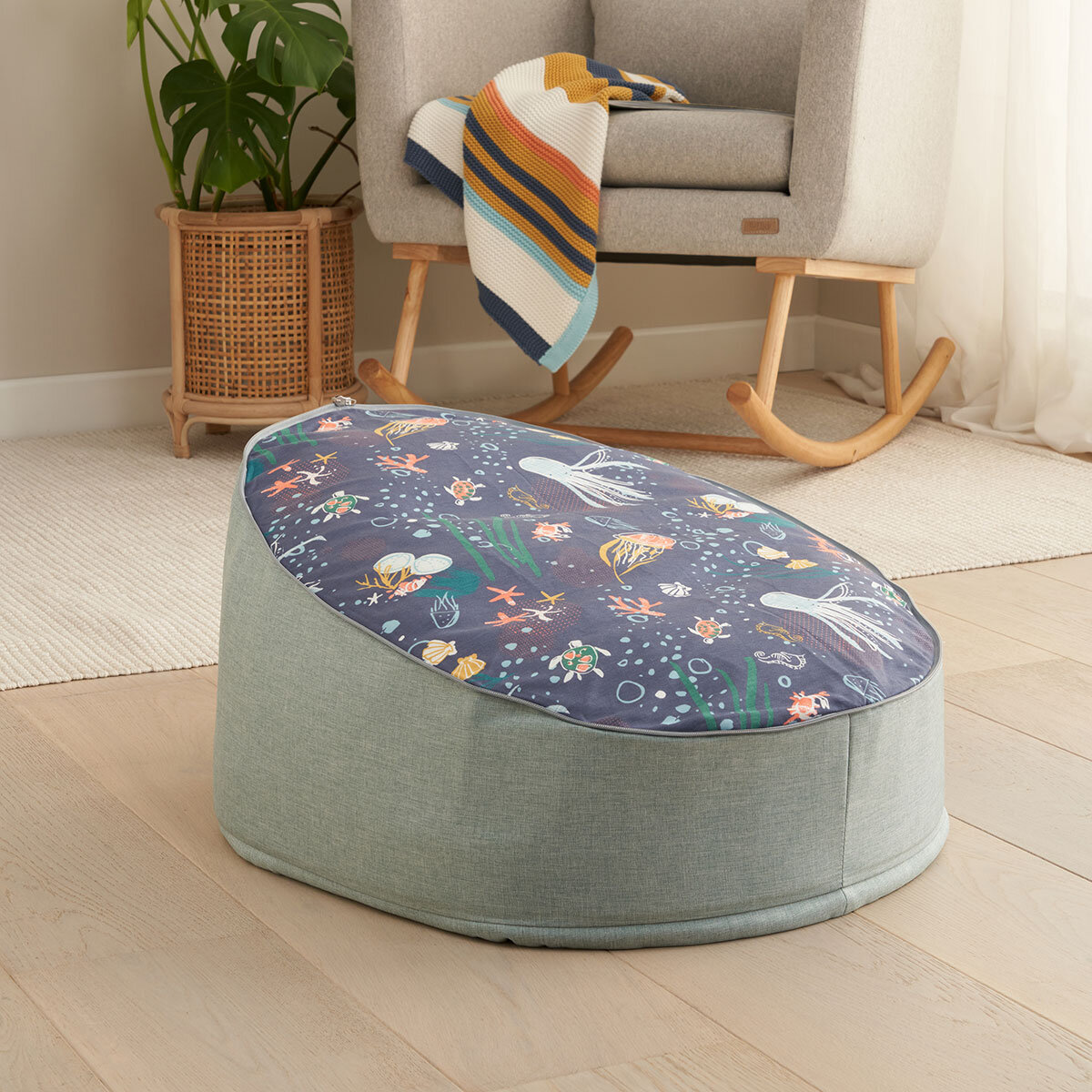 Tutti Bambini Baby Beanbag 56 x 36 x 58 cm, Our Planet
