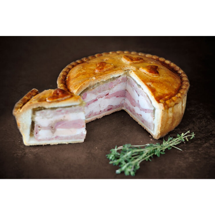 Topping's Pies Large Chicken & Ham Pork Pie, 2.2kg Topping's Pies Large Chicken & Ham Pork Pie, 2.2kg
