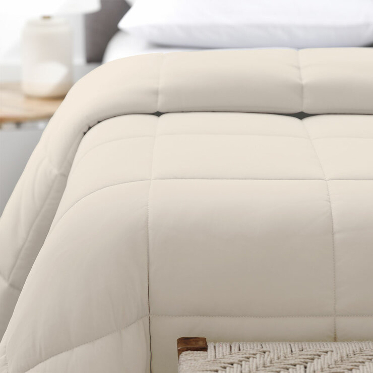 Below Zero Cream Cooling Comforter, 229 x 249 cm Below Zero Cream Cooling Comforter, 229 x 249 cm