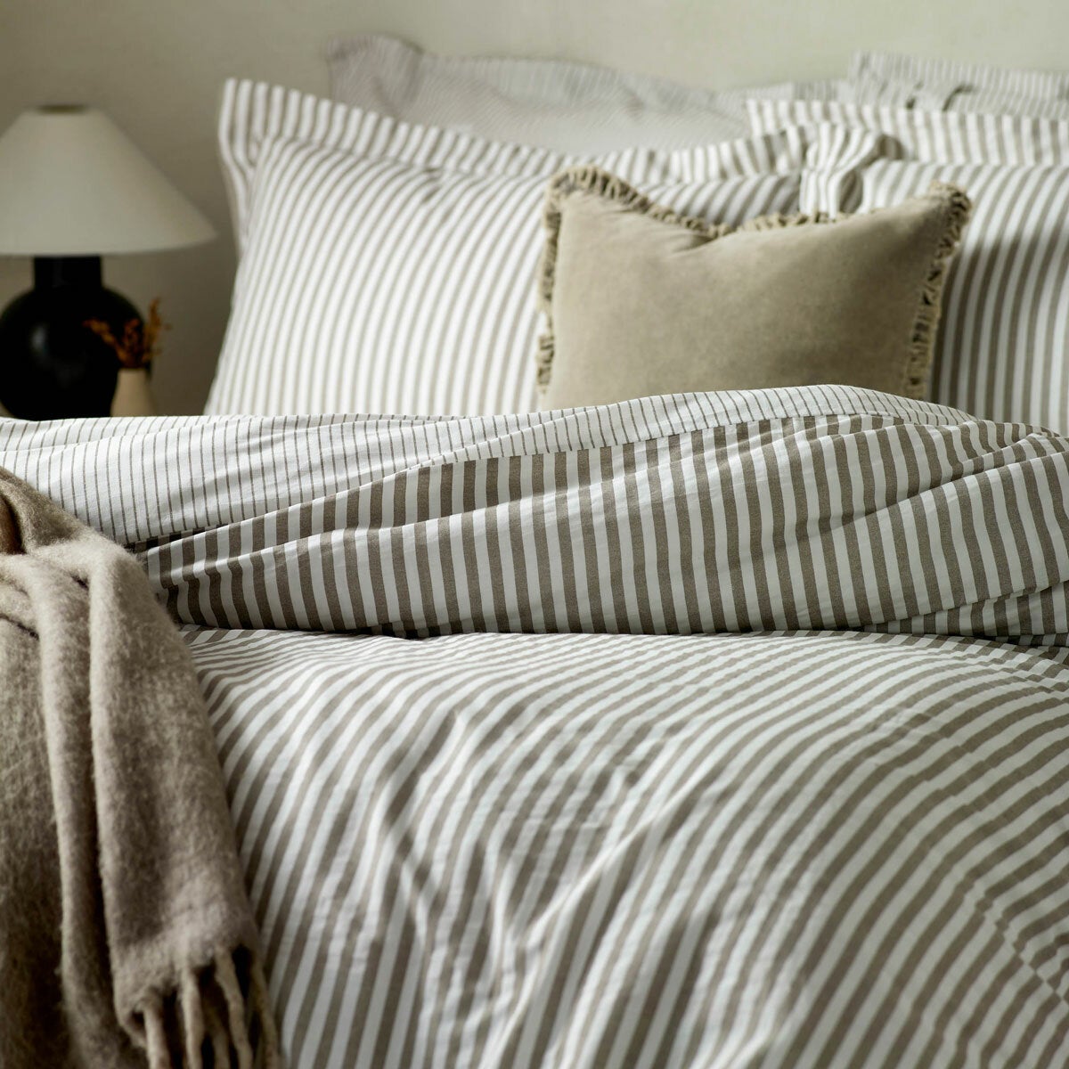 Yard Hebden 100% Cotton Mole Stripe Duvet Cover Set in 4 Sizes Yard Hebden 100% Cotton Mole Stripe Duvet Cover Set in 4 Sizes