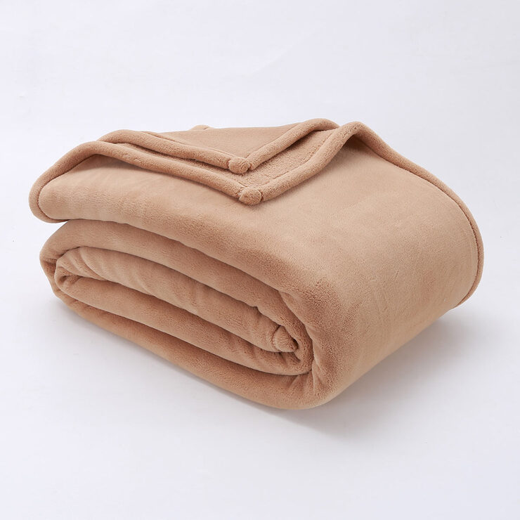 Berkshire Life Luxe Loft Blanket, in Prosecco, 249 x 234 cm Costco UK