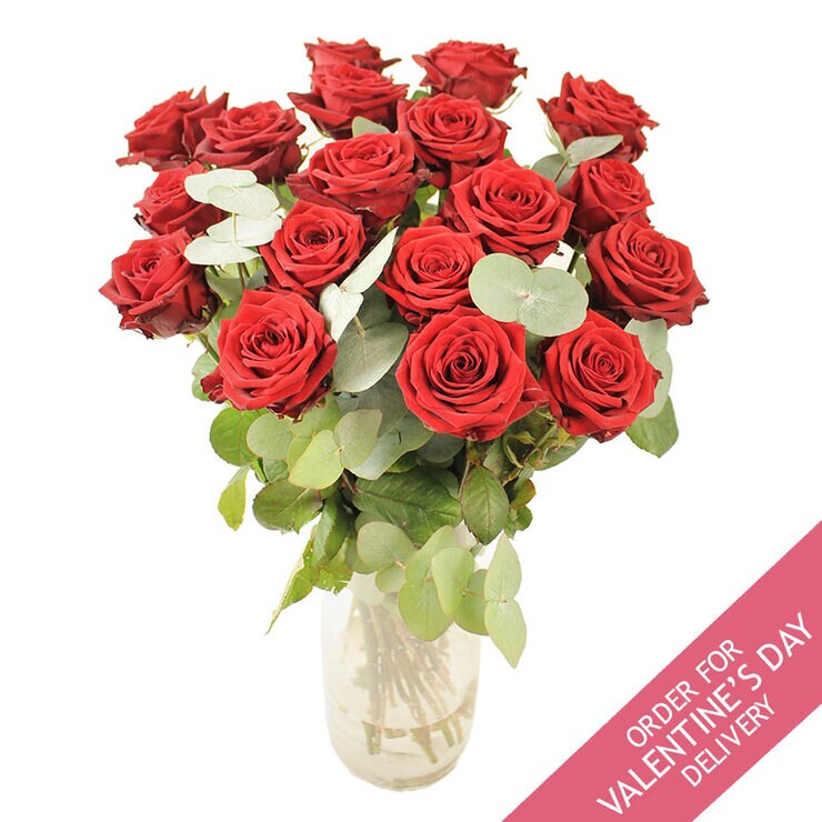 Valentines 18 Stem Naomi Premium Red Roses Flower Bouquet Costco UK