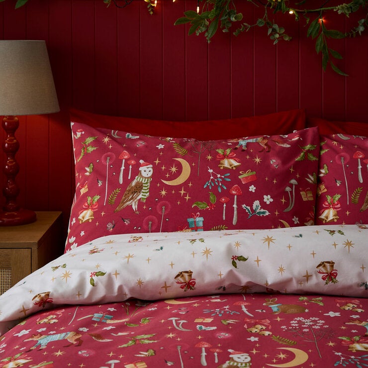 Catherine Lansfield Christmas Enchanted Twilight Reversible Duvet Cover Set In 3 Sizes Catherine Lansfield Christmas Enchanted Twilight Reversible Duvet Cover Set In 3 Sizes