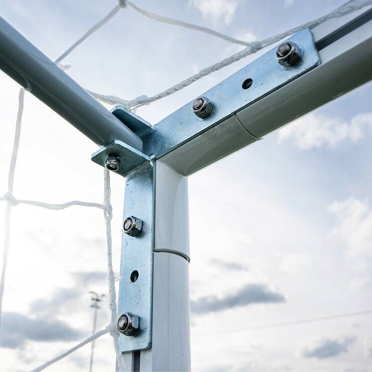 Lifestyle image showing the reinforced corners