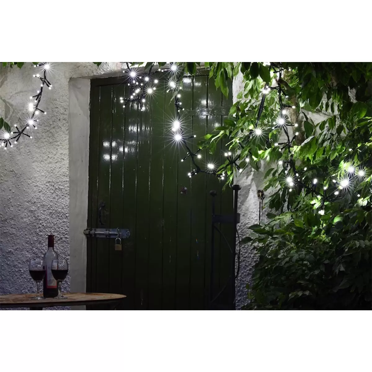 Lights4You 16ft 5m 240 LED Ice White Outdoor Cluster Li