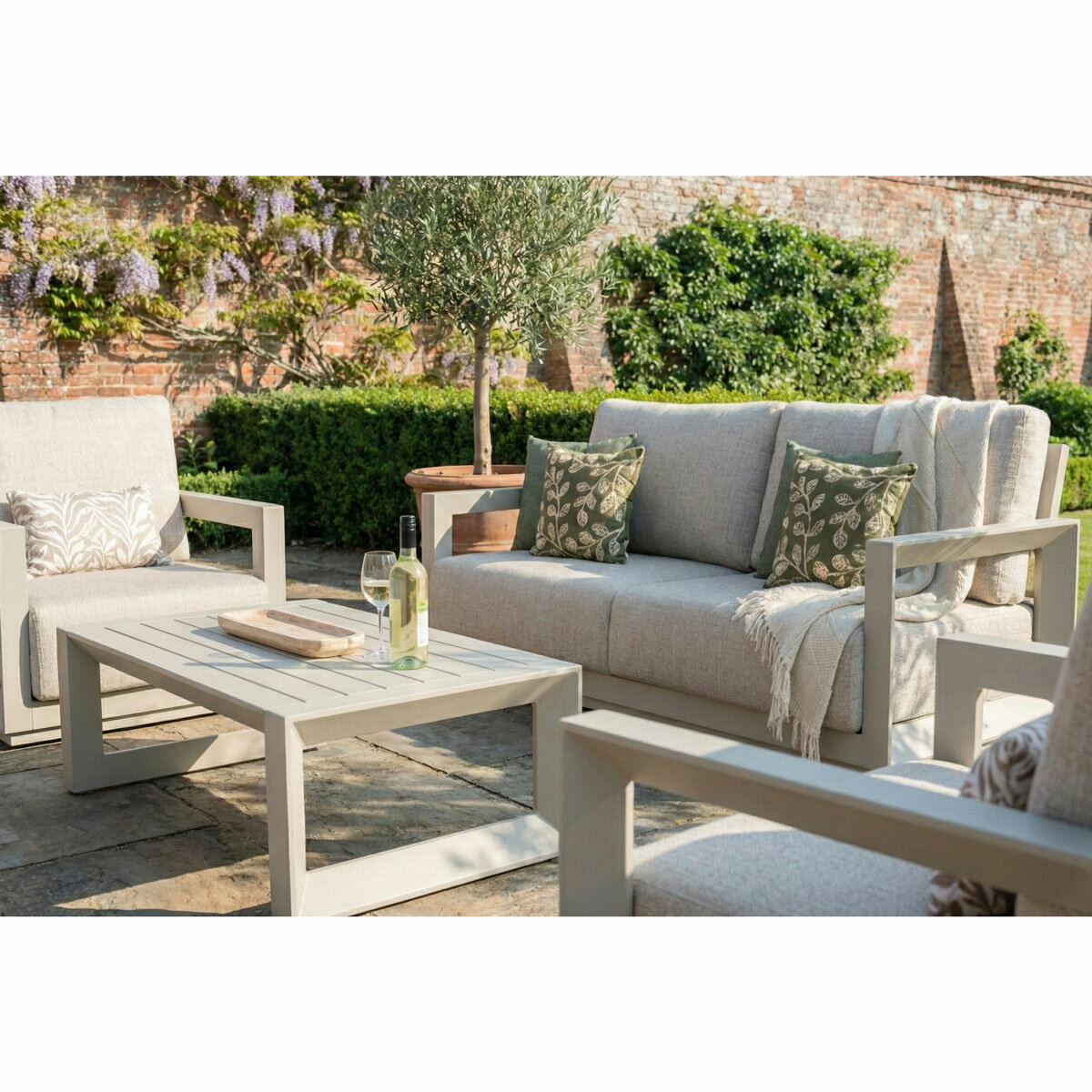 LIFE Outdoor Living Hamilton 4 Piece Deep Seating Set