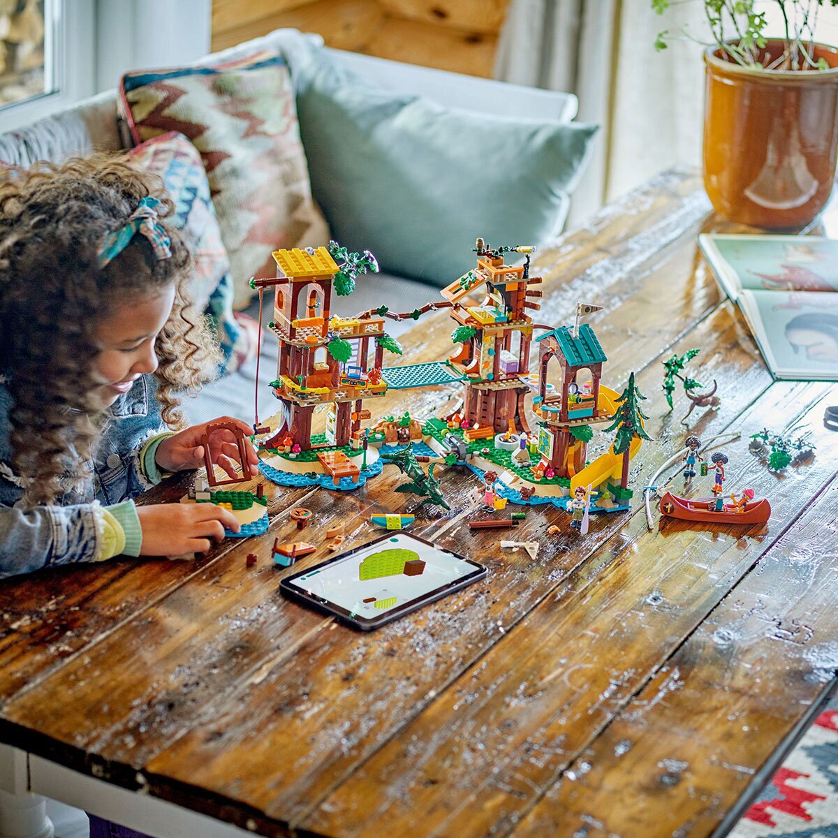 Lego Friends Adventure Camp Tree House Lifestyle Image