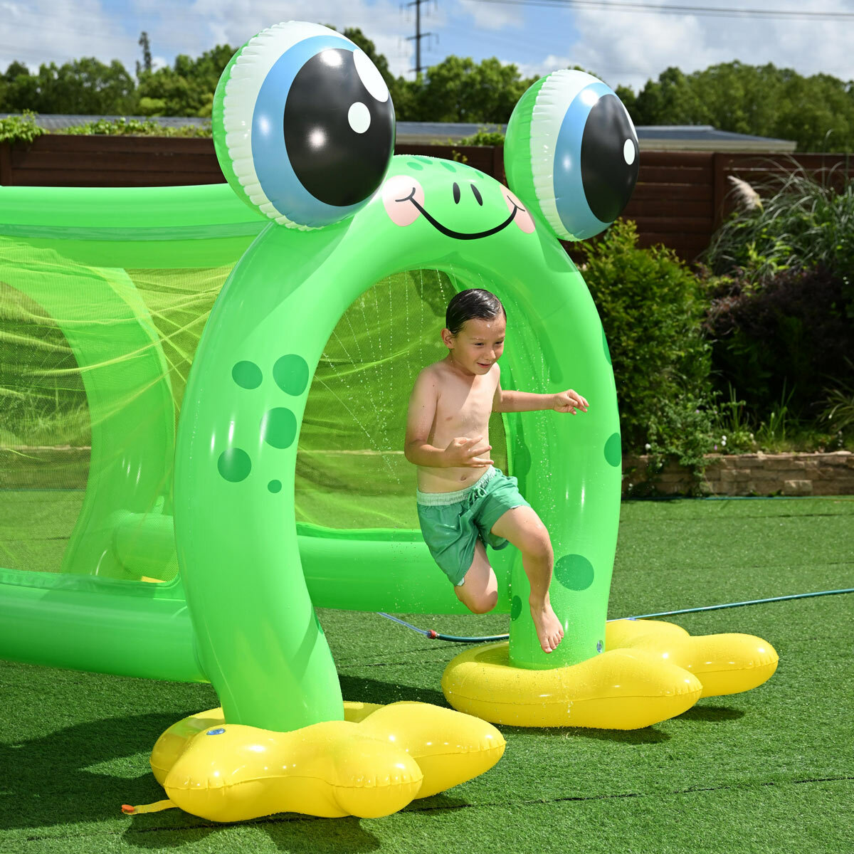 H20GO! Frog Sprinkler Tunnel