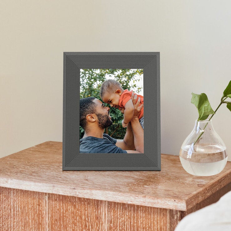 Aura Frame