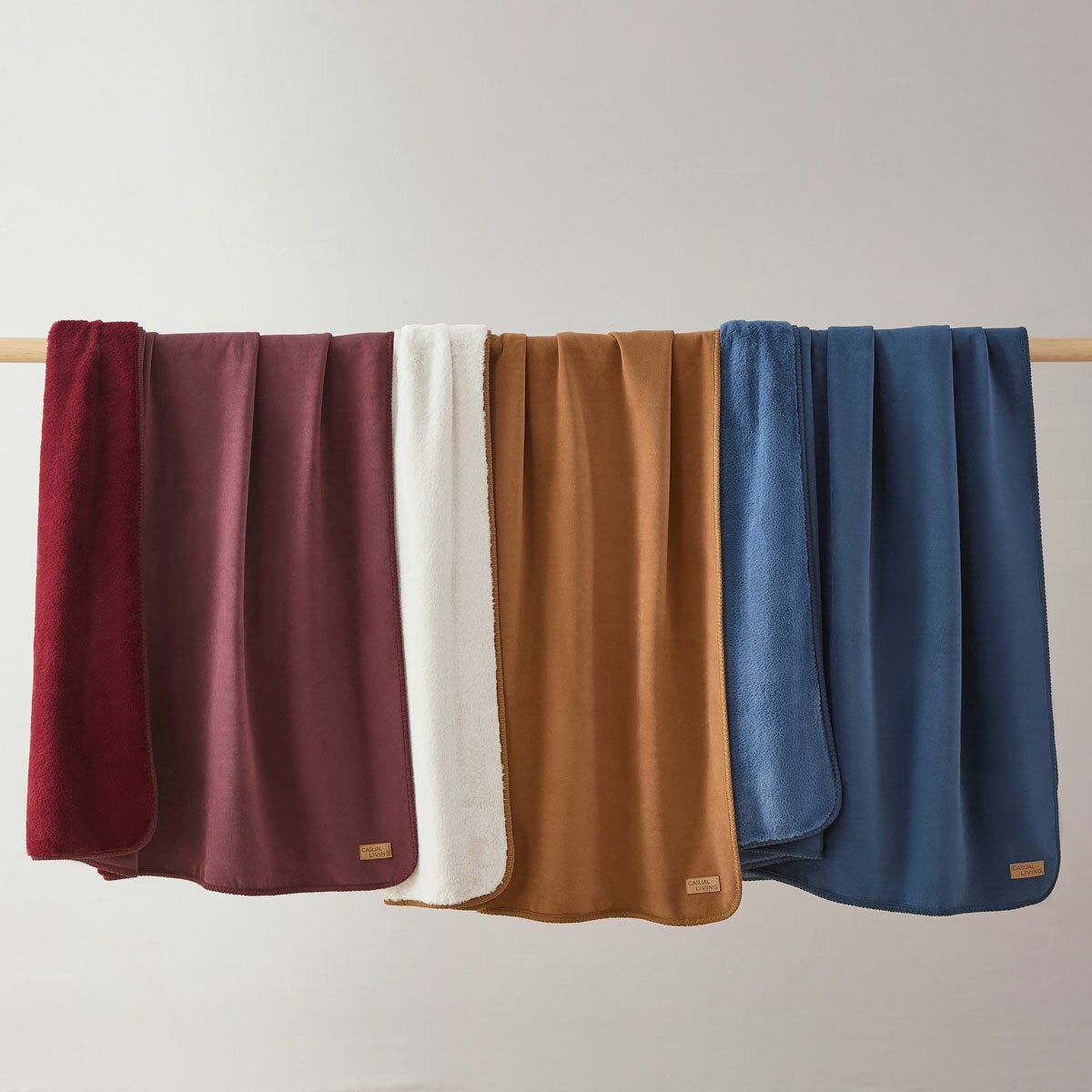 Casual Living Luxe Throw In 3 Colours, 127 x 178 cm Casual Living Luxe Throw In 3 Colours, 127 x 178 cm