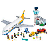 Aeroplane with Minifigure contents