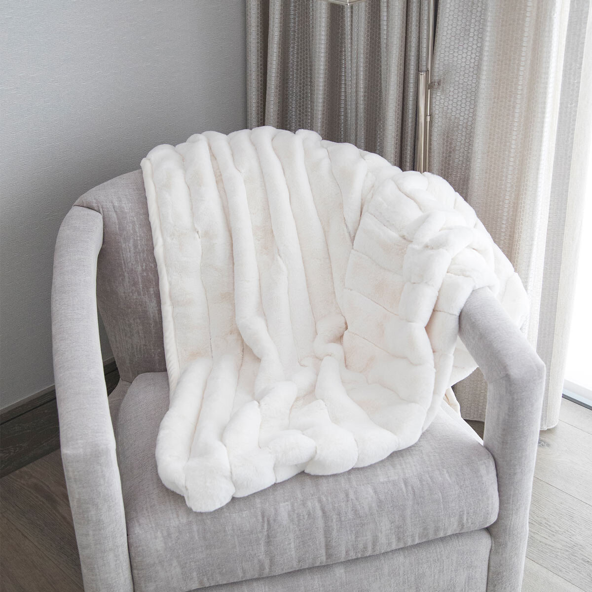 Mon Chateau Luxe Faux Fur Channel Throw in Ivory, 152 x 177 cm C...