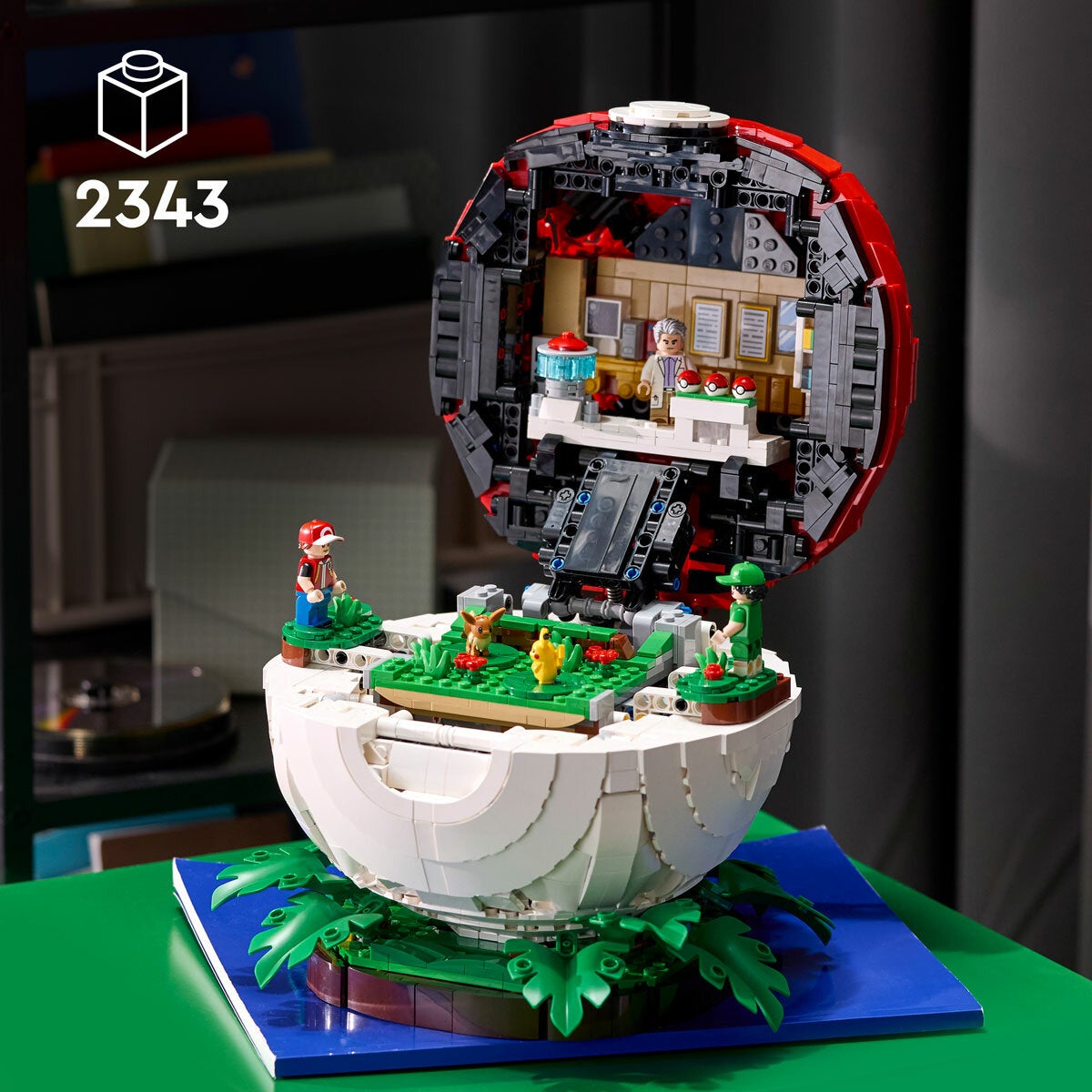 LEGO Pokémon Iconic Trainer Moments Poké Ball - Model 72154 (18+ Years) LEGO Pokémon Iconic Trainer Moments Poké Ball - Model 72154 (18+ Years)