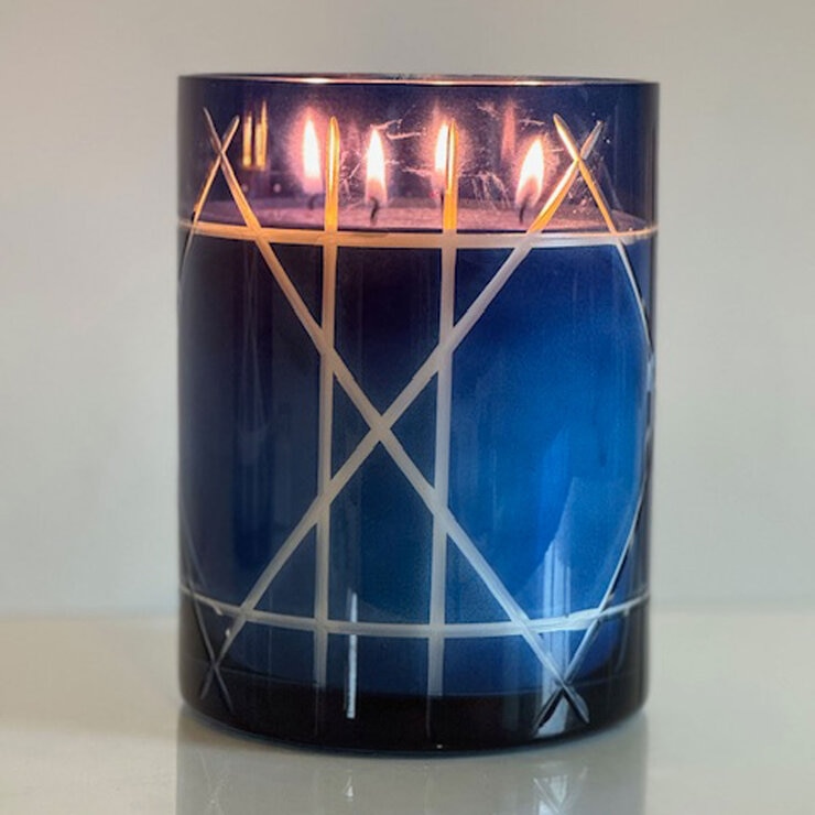 Torc 4 Wick Scented Candle in Ocean Waves Torc 4 Wick Scented Candle in Ocean Waves