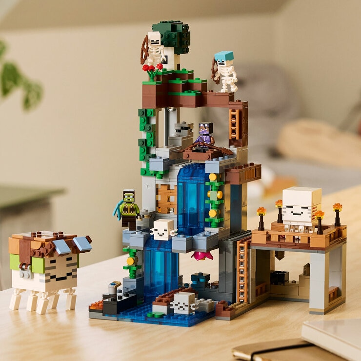 LEGO Minecraft Ghast Station - Model 21597 (9+ Years) LEGO Minecraft Ghast Station - Model 21597 (9+ Years)