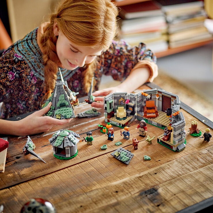 LEGO Harry Potter Hagrid's Hut: An Unexpected Visit - Model 76428 (8+ Years) LEGO Harry Potter Hagrid's Hut: An Unexpected Visit - Model 76428 (8+ Years)