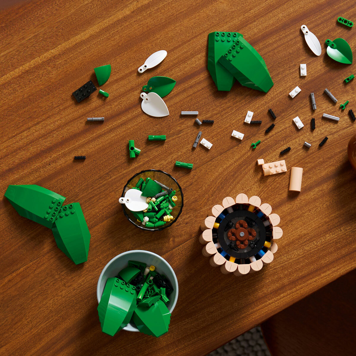 LEGO Botanicals Peace Lily - Model 11504 (18+ Years) LEGO Botanicals Peace Lily - Model 11504 (18+ Years)
