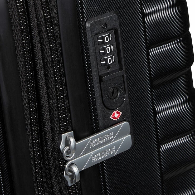 American Tourister 3pc Luggage Set Spinner Case In Black American Tourister 3pc Luggage Set Spinner Case In Black