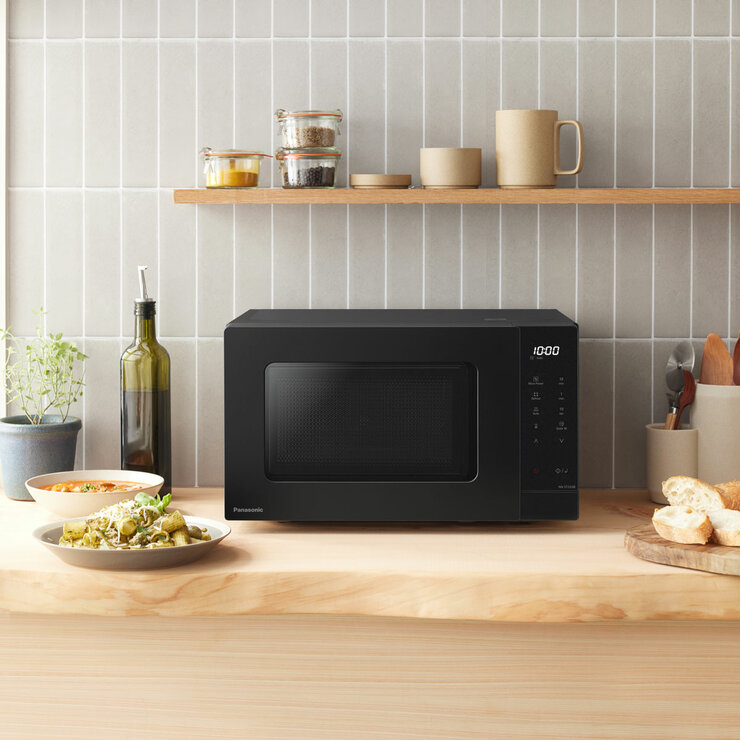 Panasonic 20L Solo Microwave