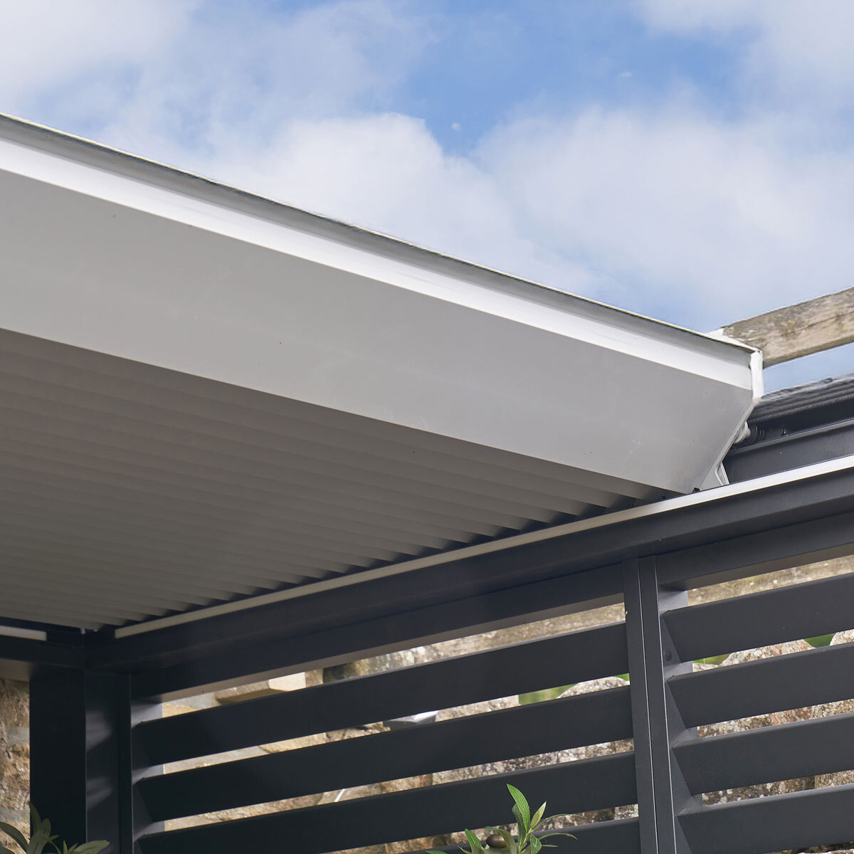 Sunvilla 9ft 10" x 13ft 2" (3 x 4m) Full Electric Louvered Pergola with LEDs