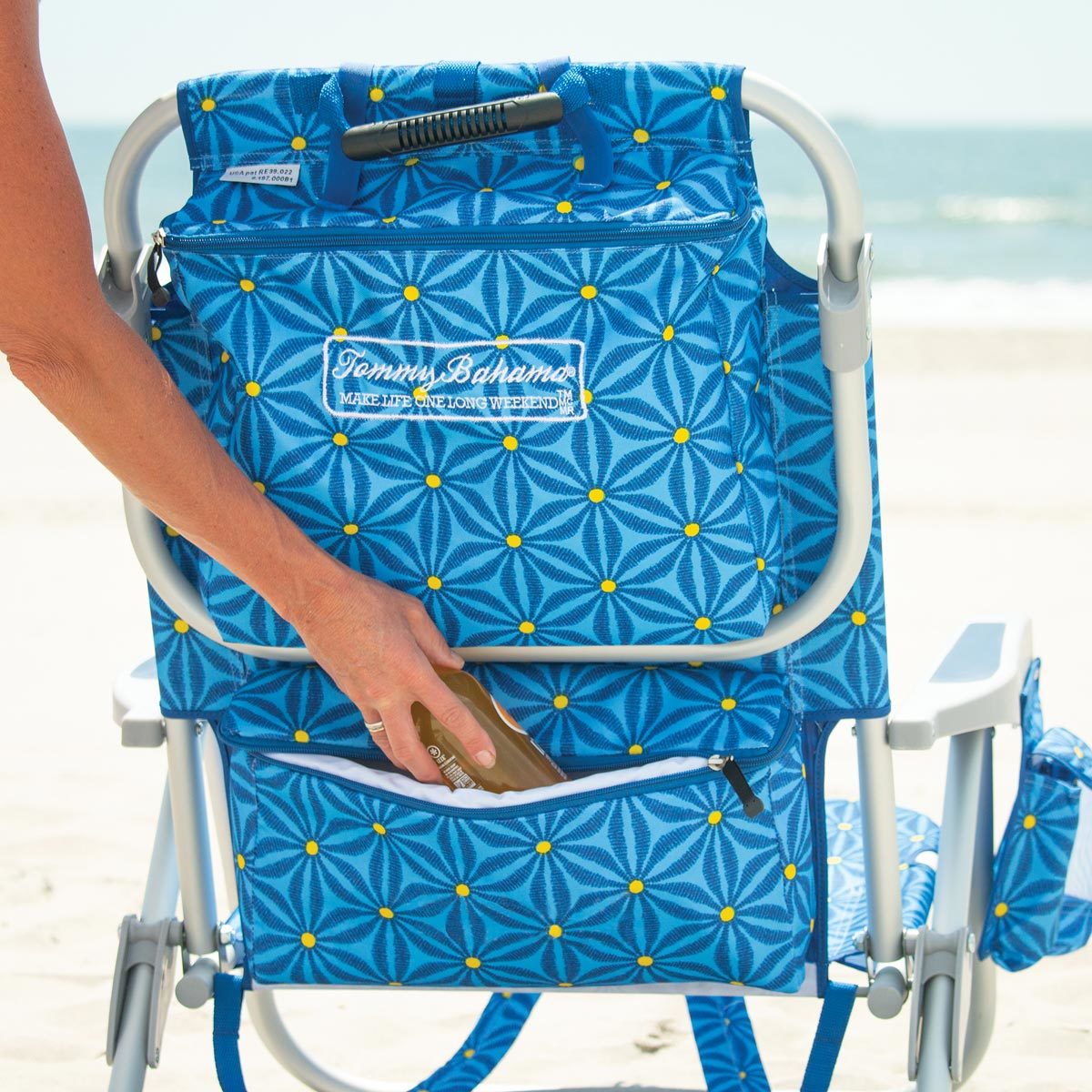 Minimalist Max 5 Beach Chair Holder for Simple Design