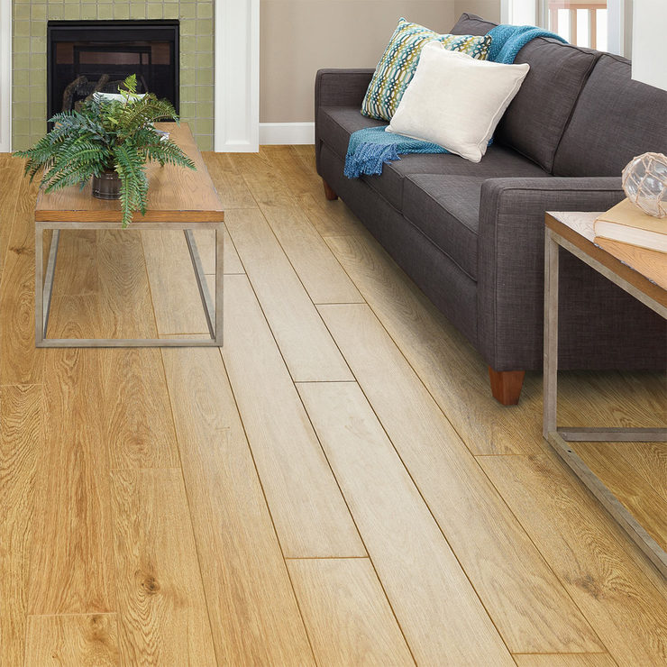 Golden Select Nottingham (Oak) Laminate Flooring with Foam Underlay 1.16 m² Per Pack Costco UK