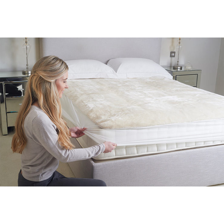 Dreamland Dual Control Intelliheat Faux Fur Heated Mattress Protector